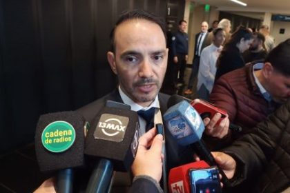 el-gobernador-de-corrientes-se-reune-con-santilli-y-caputo-por-la-tarifa-electrica-y-rutas-nacionales