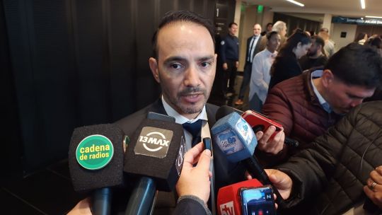 el-gobernador-de-corrientes-se-reune-con-santilli-y-caputo-por-la-tarifa-electrica-y-rutas-nacionales