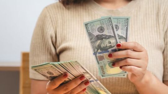 credito-caro-en-argentina:-como-los-impuestos-pueden-casi-duplicar-la-tasa-de-un-prestamo