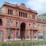 el-nuevo-dnu-migratorio-abrio-el-debate-sobre-los-limites-entre-mensajes-de-odio-y-libertad-de-expresion