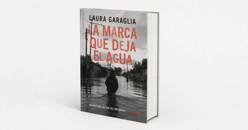 ‘la-marca-que-deja-el-agua’:-laura-garaglia-convierte-una-inundacion-en-memoria-colectiva