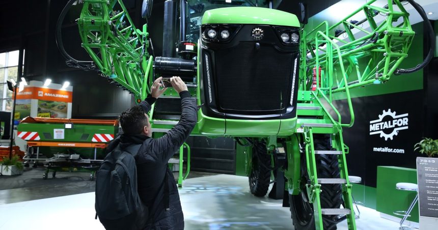 una-de-las-principales-empresas-de-maquinaria-agricola-reporto-perdidas-por-casi-$26.500-millones-y-anuncio-un-fuerte-ajuste