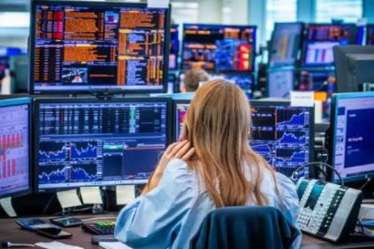 el-riesgo-pais-se-acerca-a-500-puntos-y-el-mercado-empieza-a-castigar-al-gobierno