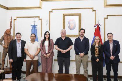 passalacqua-recibio-a-funcionarios-de-nacion-para-avanzar-en-la-implementacion-de-tiendas-libres-en-las-fronteras-misioneras