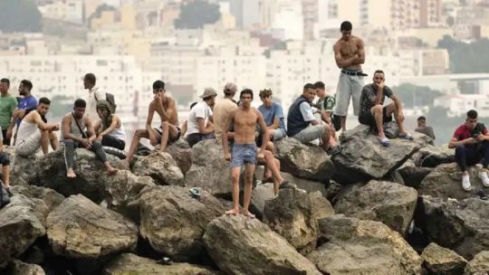 crisis-migratoria-en-ceuta:-crece-la-tension-por-los-menores-y-el-regreso-a-marruecos