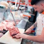 carne:-aunque-bajo-el-precio-en-julio,-el-consumo-sigue-en-minimos-historicos