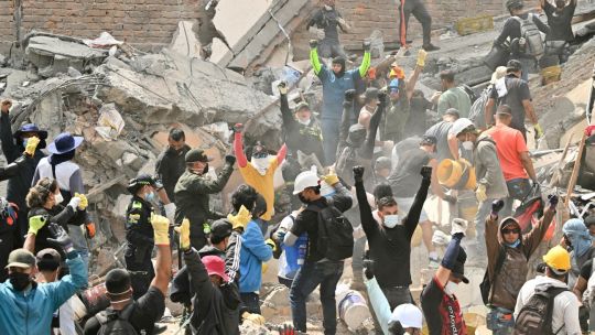 argentina-sends-two-planes-with-aid-to-earthquake-hit-colombia