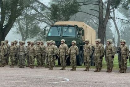 luego-de-los-reclamos,-el-gobierno-prepara-un-aumento-para-las-fuerzas-armadas-y-de-seguridad