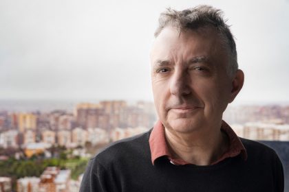 manuel-vilas:-“el-amor-necesita-un-cultivo-diario-o-termina-muriendose”