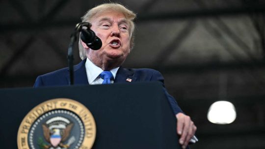 el-catalogo-de-disparates-de-donald-trump,-del-delirio-en-ormuz-a-la-fuga-secreta-con-la-“impresora-humana”