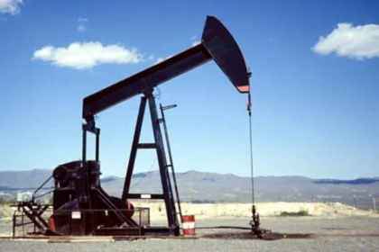 el-cierre-de-los-pozos-petroleros-deja-una-deuda-ambiental-que-crece-en-chubut