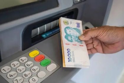 el-gobierno-convoco-al-consejo-del-salario-para-actualizar-el-salario-minimo:-hoy-no-llega-al-$380-mil