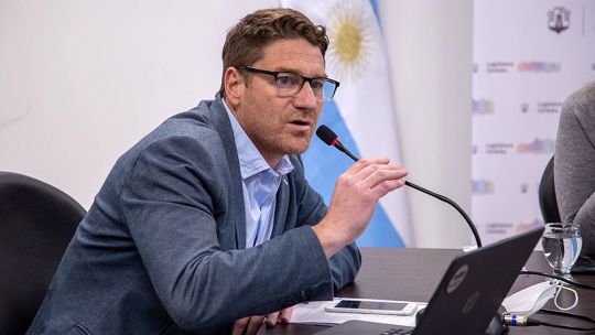 “nosotros-no-nos-hacemos-los-boludos-con-estos-temas”:-el-respaldo-de-limia-a-flores