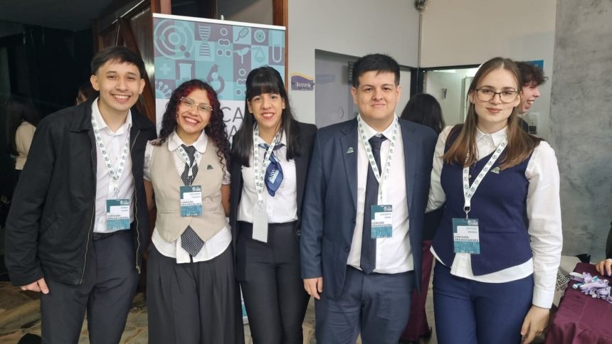 posadas-recibe-a-mas-de-600-estudiantes-en-el-viii-congreso-argentino-de-farmacia,-bioquimica-y-biotecnologia
