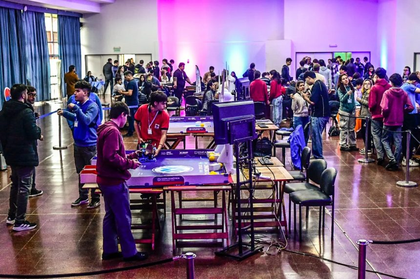 dos-equipos-de-misiones-clasificaron-a-la-final-nacional-de-la-copa-robotica-educabot
