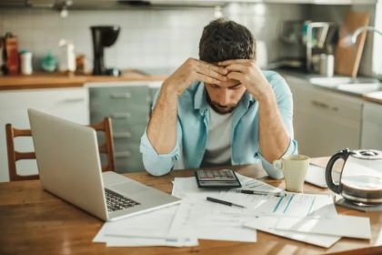 crece-la-morosidad-en-argentina-por-la-crisis:-mas-de-3,5-millones-de-personas-llevan-mas-de-un-ano-sin-pagar-sus-deudas
