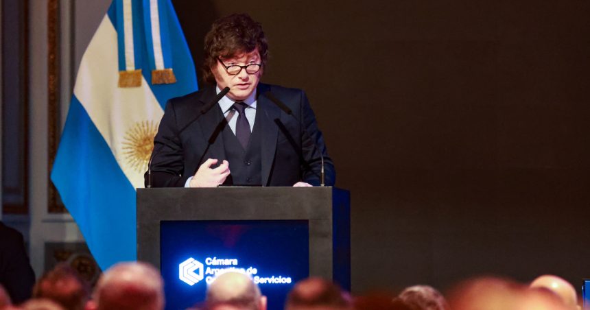 milei-anuncio-que-esta-preparando-un-recital-para-festejar-la-“inflacion-cero”,-tras-el-0,8%-de-precios-mayoristas