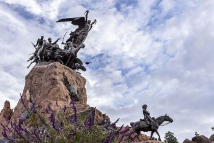 rdc:-el-embajador-argentino-en-francia-volvio-a-faltar-al-homenaje-a-san-martin