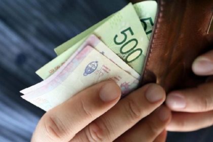 los-salarios-registrados-repuntaron-en-junio-en-el-pais-pero-quedaron-atras-de-la-inflacion-en-el-primer-semestre-del-ano