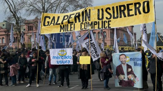 protesters-rally-in-buenos-aires-over-soaring-household-debt