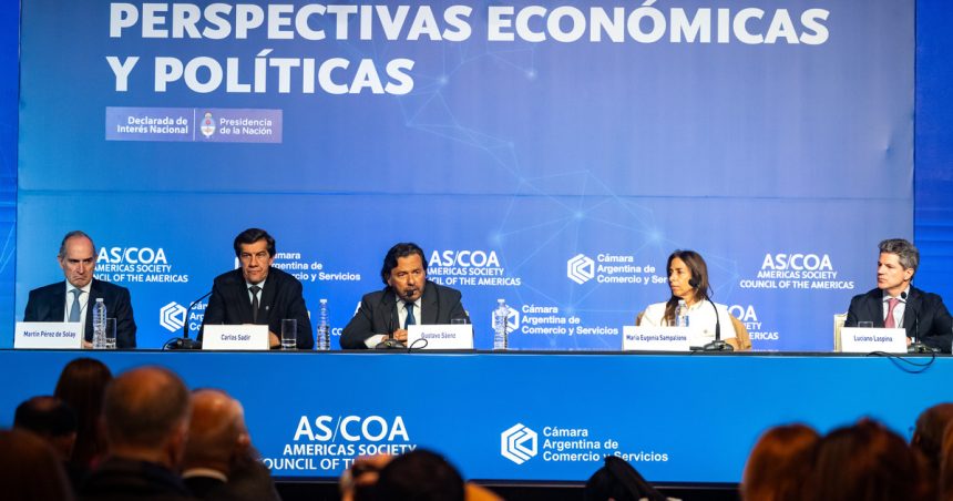 el-gnl-pone-fecha-al-salto-exportador-y-el-oro-invierte,-mientras-el-cobre-y-el-petroleo-maduro-definen-su-futuro