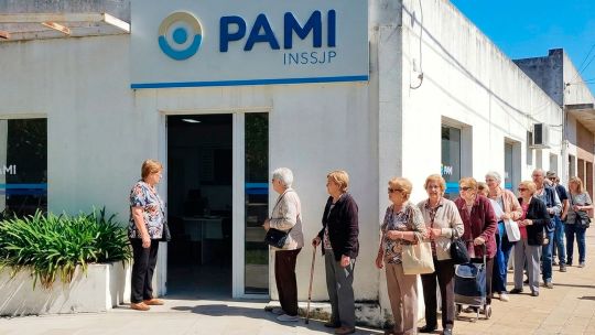 mas-de-25-clinicas-de-la-patagonia-suspenden-la-atencion-a-jubilados-y-exigen-que-el-pami-“abra-la-billetera”