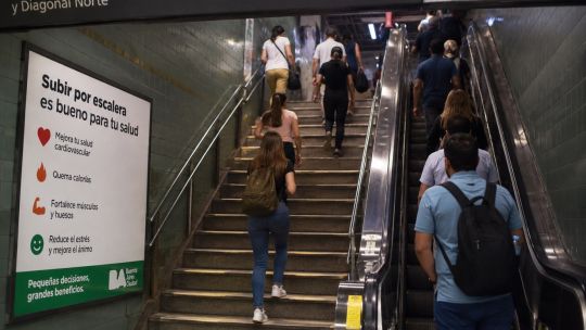 para-vivir-mas-y-mejor-hay-un-ejercicio-al-alcance-de-todos:-subir-escaleras