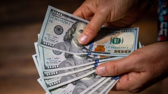 a-cuanto-cotiza-el-dolar-blue-hoy,-viernes-21-de-agosto