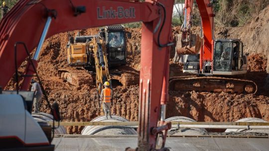 la-falta-de-obra-publica-nacional-frena-la-construccion-y-golpea-el-empleo-en-corrientes