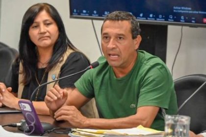 quien-es-ariel-rodriguez,-el-otro-asesor-de-ramon-flores-condenado-por-peculado-que-seguia-en-la-legislatura