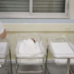 tras-los-dichos-de-milei-sobre-el-aborto,-especialistas-senalan:-“la-caida-de-los-nacimientos-viene-desde-el-ano-2015”