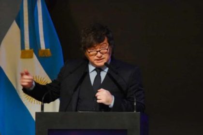 tras-su-discurso-en-el-council-of-the-americas,-milei-volvio-a-apuntar-contra-los-periodistas-y-los-acuso-de-“corruptos-y-ensobrados”