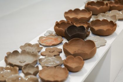 tres-artistas-exploran-los-vinculos-entre-arte-y-naturaleza-en-‘trama-invisible’
