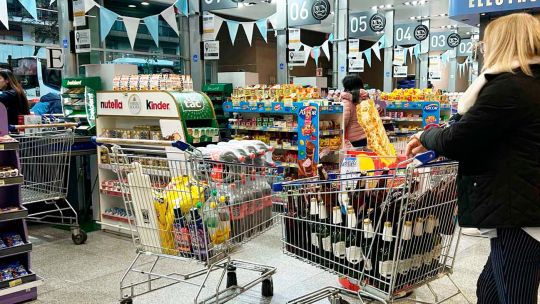 cayo-el-consumo-en-los-supermercados-y-shoppings