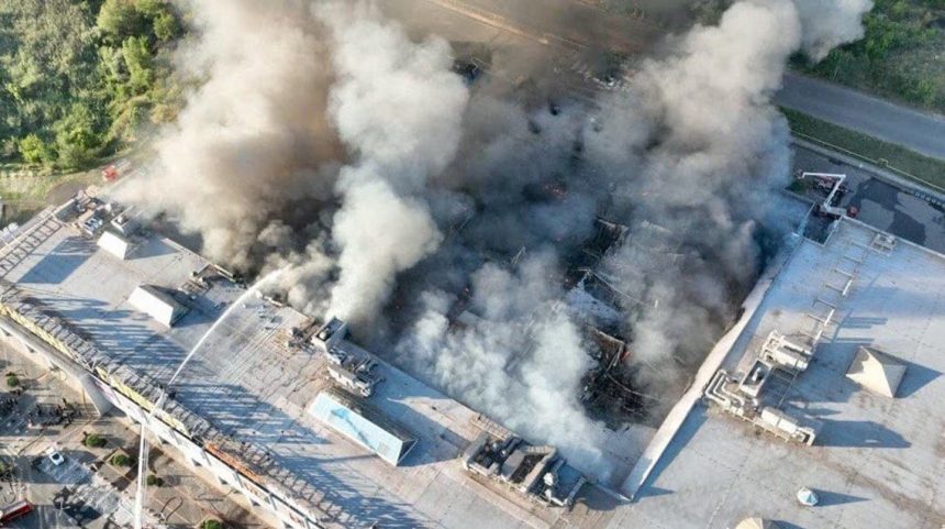 rusia-bombardeo-un-centro-comercial-en-ucrania:-al-menos-15-muertos-y-130-heridos