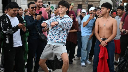 ‘aura’-battles-leap-from-social-media-to-latin-america-streets
