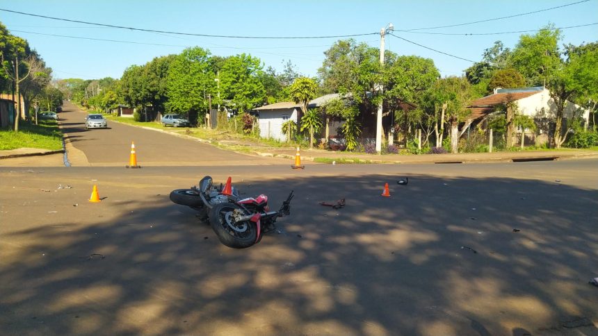 buscan-al-conductor-de-un-auto-que-choco-a-un-motociclista-y-huyo-en-posadas