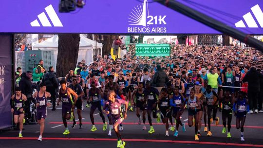 yomif-kejelcha-gano-los-21k-de-buenos-aires-y-marco-un-nuevo-record-mundial