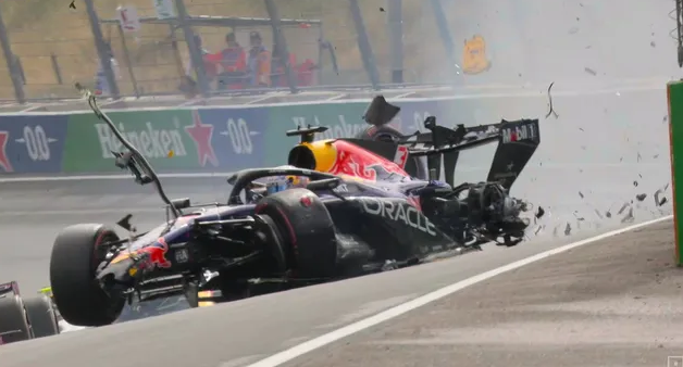 el-fuerte-accidente-de-max-verstappen-en-el-gp-de-paises-bajos:-quedo-fuera-de-carrera-y-hubo-bandera-roja