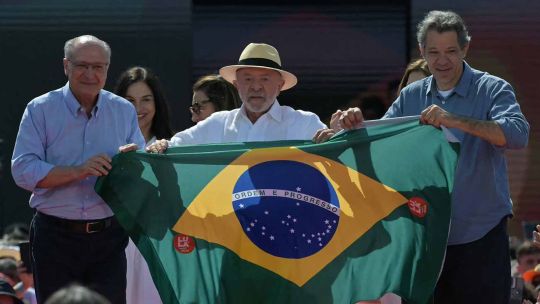 mayoritario-apoyo-a-las-reformas-laborales-de-lula-da-silva-en-la-previa-electoral