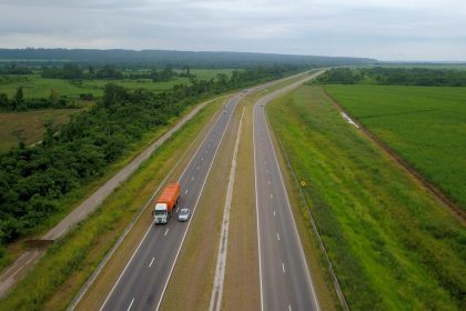 el-gobierno-adjudico-ocho-corredores-de-rutas-nacionales-por-20-anos:-que-empresas-ganaron