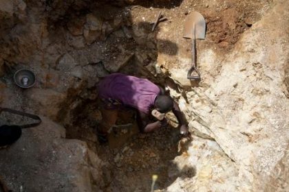 bradley-mortin,-politiste:-au-sahel,-les-groupes-djihadistes-et-criminels-financent-en-partie-leurs-activites-via-lextraction-de-lithium