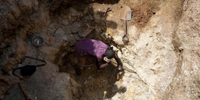 bradley-mortin,-politiste:-au-sahel,-les-groupes-djihadistes-et-criminels-financent-en-partie-leurs-activites-via-lextraction-de-lithium