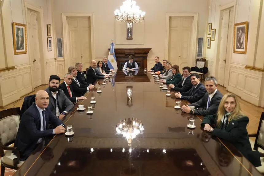 javier-milei-reunio-a-su-gabinete-tras-tres-semanas-de-ausencia-y-ratifico-el-rumbo-economico-sin-concesiones