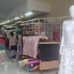 comercio-fronterizo:-los-preparativos-de-la-estudiantina-posadena-movilizan-a-las-tiendas-textiles-de-encarnacion
