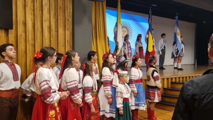 a-35-anos-de-la-independencia-de-ucrania,-la-comunidad-ucraniana-de-misiones-recordo-su-historia-y-el-aporte-de-las-hermanas-basilianas