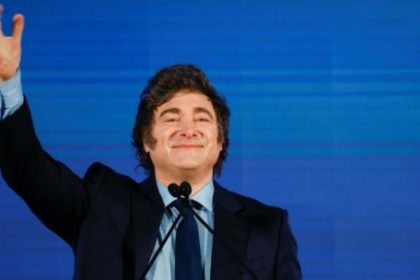 la-confianza-en-el-gobierno-de-javier-milei-crecio-6,4%-en-agosto-pero-el-promedio-es-el-mas-bajo-de-su-gestion