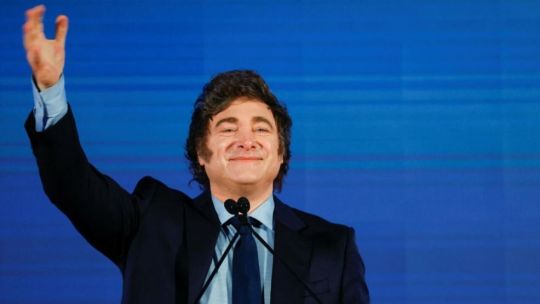 la-confianza-en-el-gobierno-de-javier-milei-crecio-6,4%-en-agosto-pero-el-promedio-es-el-mas-bajo-de-su-gestion