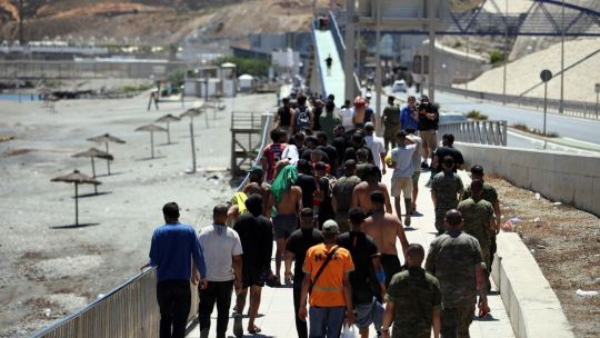 rdc:-la-crisis-de-ceuta-se-extiende-al-futbol,-las-escuelas-y-la-politica-espanola