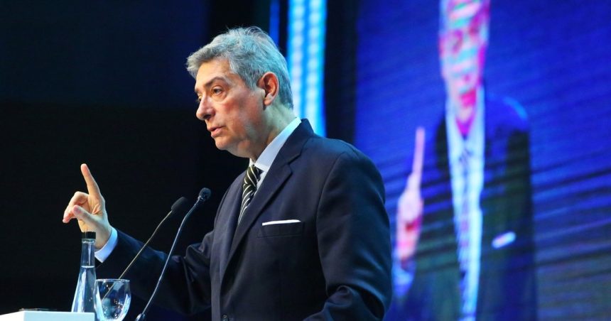rosatti:-“no-podiamos-seguir-trabajando-con-el-30-por-ciento-de-las-vacantes”
